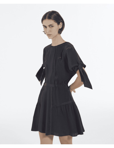 Robe Courte Avec Braids Manches Courtes black