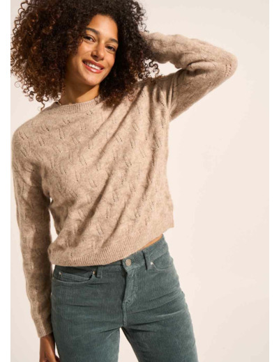 Pull col rond avec un jeu de points