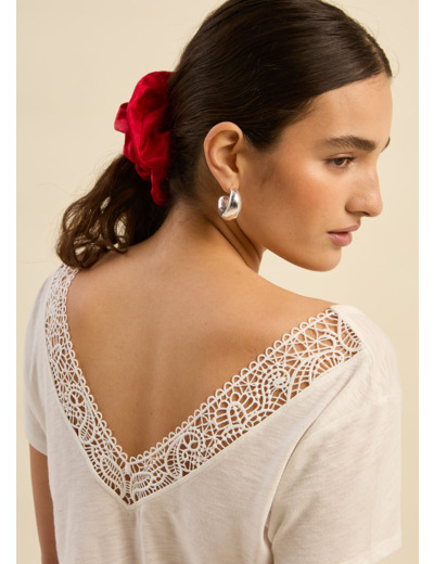 T-shirt, décolleté dos avec broderie