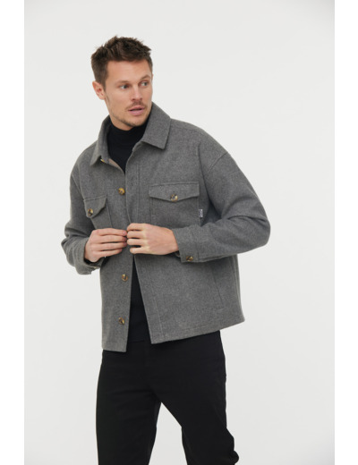 Sur chemise effet drap de laine, poches devant