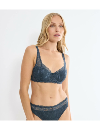 Soutien gorge avec armatures et coques