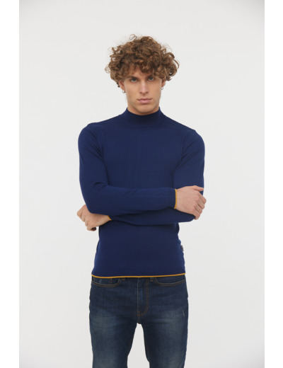 Pull col cheminé avec détails couleur